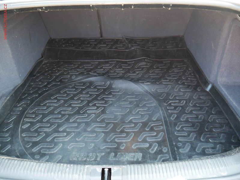Audi A6 (2006) 2.0TDI, ČR, servis.kniha - fotka 7 z 18