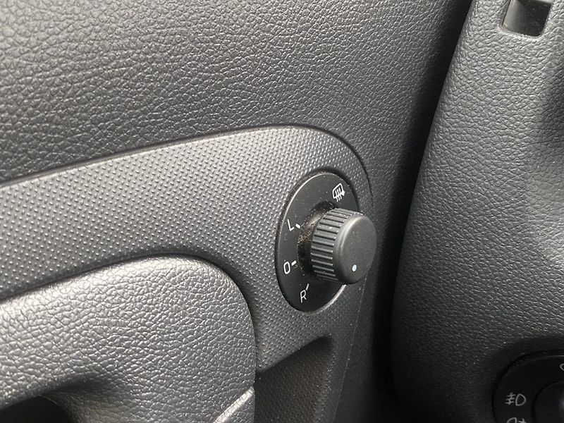 Škoda Fabia 1.2TSi, ČR, manual, 2x kola - fotka 14 z 15
