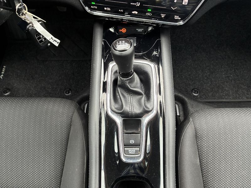 Honda HR-V (2019) 1,6i-DTEC Comfort 6MT *ZÁRUKA* - fotka 12 z 25