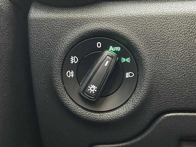 Škoda Fabia 1.5 TSI Monte Carlo - fotka 19 z 29