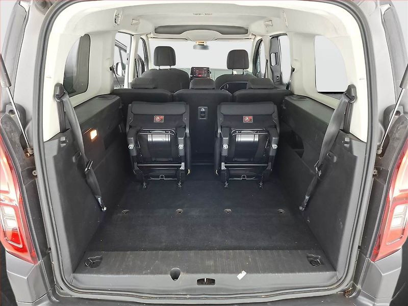 Citroën Berlingo (2020) Maxi Feel 1.5 BlueHDi, 7Míst - fotka 13 z 17