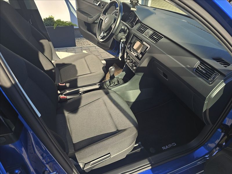 Škoda Rapid 1,2 TSI 66KW klima ALU STK - fotka 28 z 35