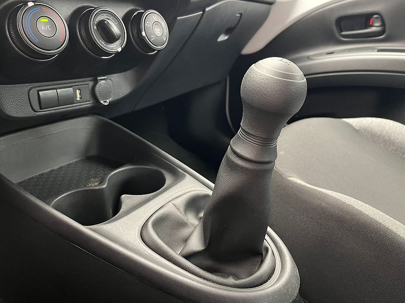 Toyota Aygo X 1.0 VVT-i 53 kW ZAMLUVENO - fotka 15 z 50