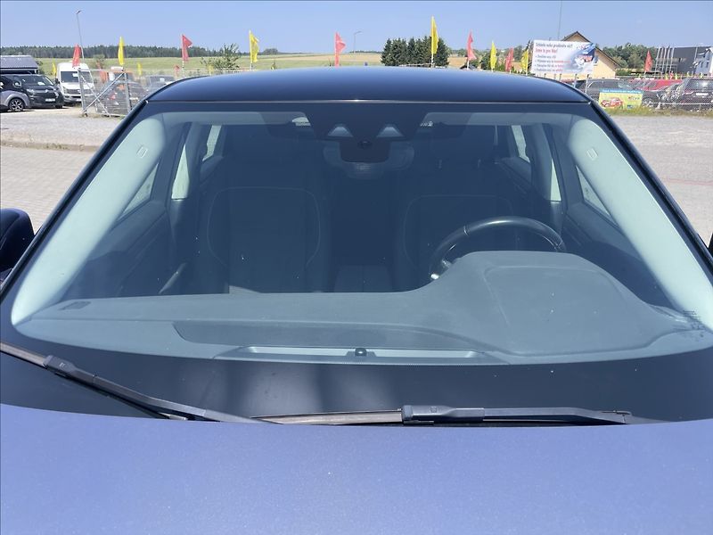 Land Rover Range Rover Evoque 2,0 D150 110kw Manual LED po r - fotka 25 z 33
