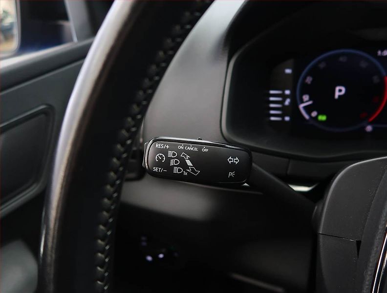 Škoda Karoq (2021) Sportline 1.5 TSI, digi klima - fotka 23 z 27
