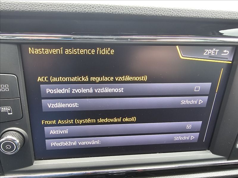 Seat Leon 1,4TSi 110KW FR led NAVI - fotka 22 z 44