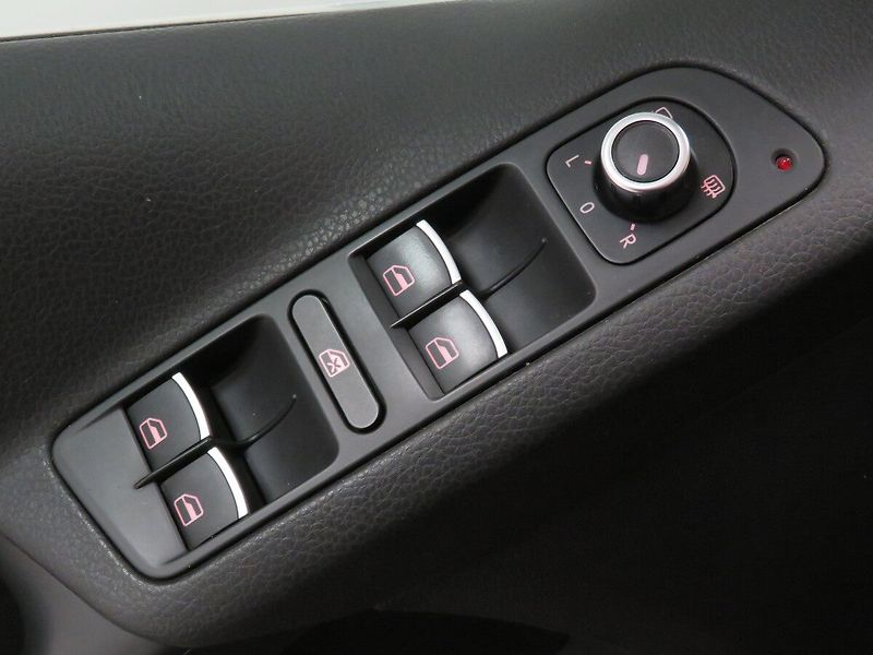 Volkswagen Tiguan - fotka 12 z 26