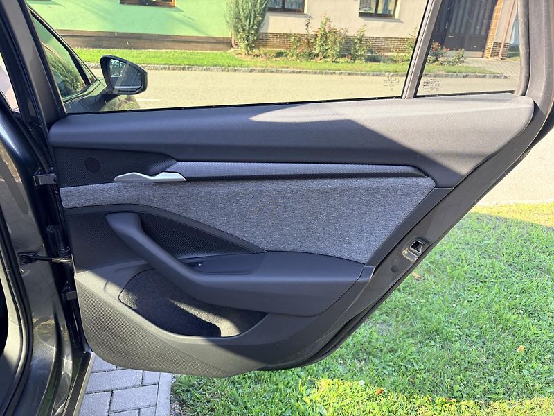 Škoda Superb SELECTION 2.0TDI 110KW DSG LED - fotka 64 z 68