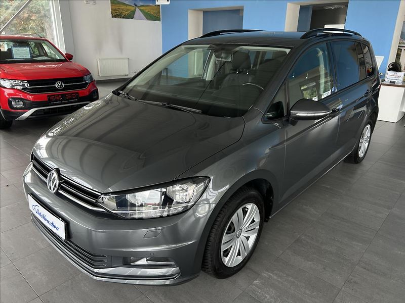Volkswagen Touran 1,2   TSI 81kW,2.MAJ,SERVISKA - fotka 3 z 22