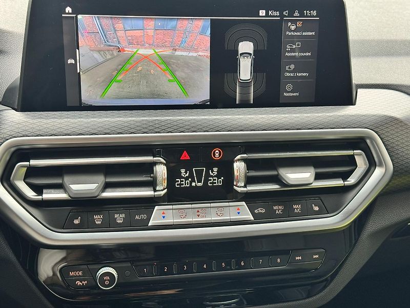 BMW X3 (2023) xDrive 20d M paket + tažné - fotka 16 z 27