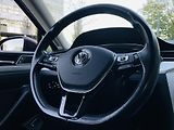 Volkswagen Passat 1.4TSI AUT TAŽNÉ SERVISKA LED - náhled 36