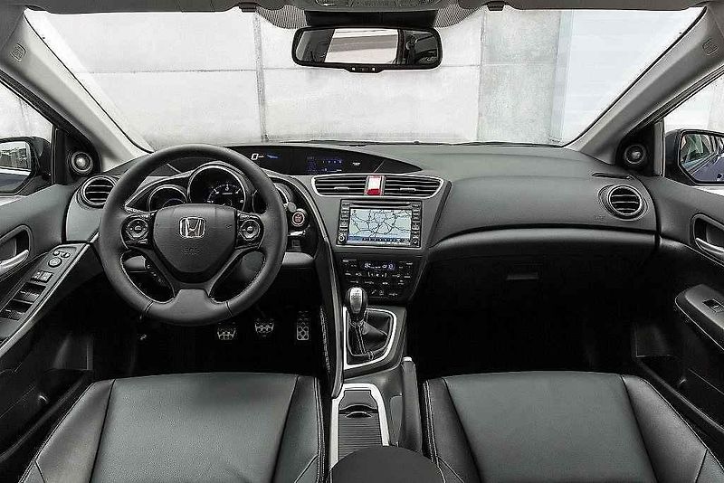 Honda Civic Tourer.