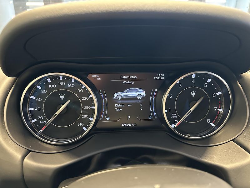Maserati Levante (2021) GT 330HP Zegna Interior - fotka 14 z 18