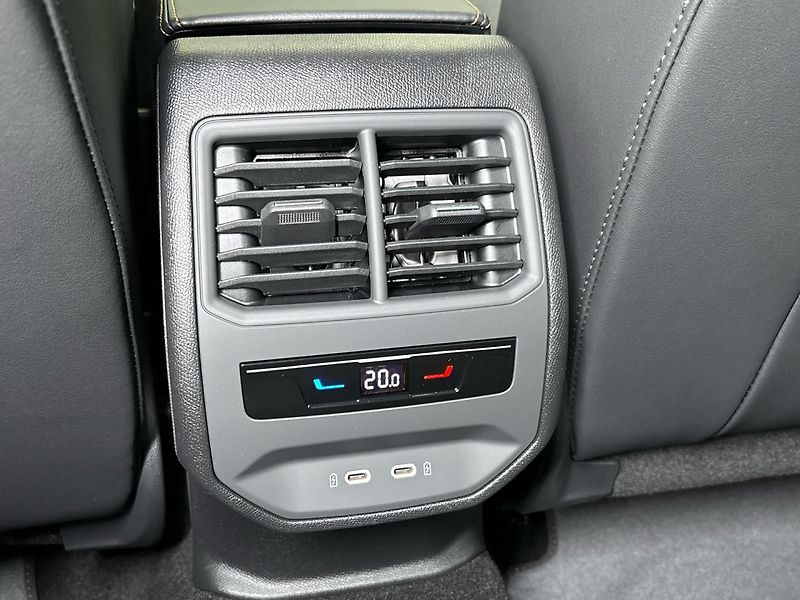 Cupra Formentor (2026) SUV - fotka 22 z 30