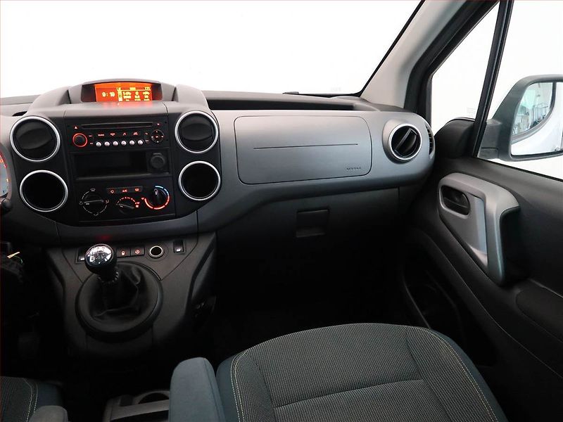 Citroën Berlingo (2018) Feel 1.6 BlueHDi, 5Míst, ČR - fotka 8 z 13