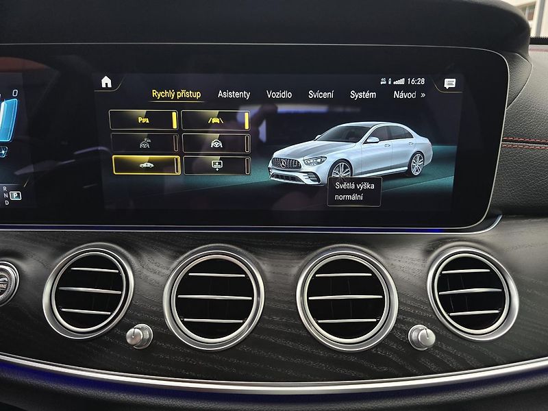Mercedes-Benz Třídy E E53 AMG 4MATIC+ 360°CAM PANOR. - fotka 45 z 65