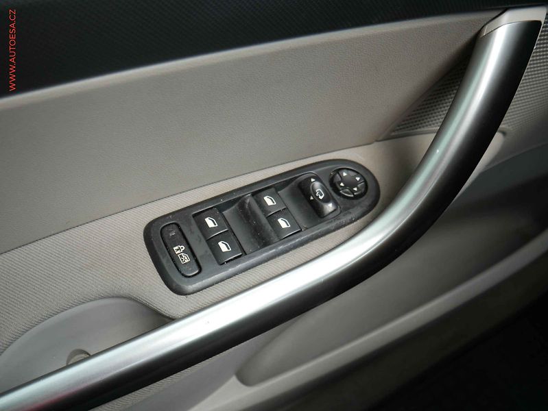 Peugeot 308 (2011) 1.6HDI, STK5/28 - fotka 11 z 17