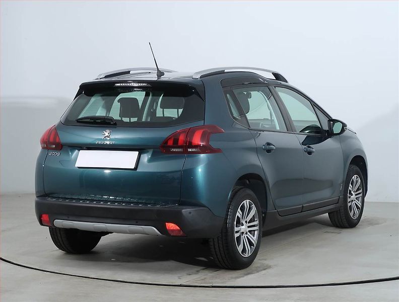 Peugeot 2008 (2019) 1.2 PureTech, Serv.kniha - fotka 5 z 20