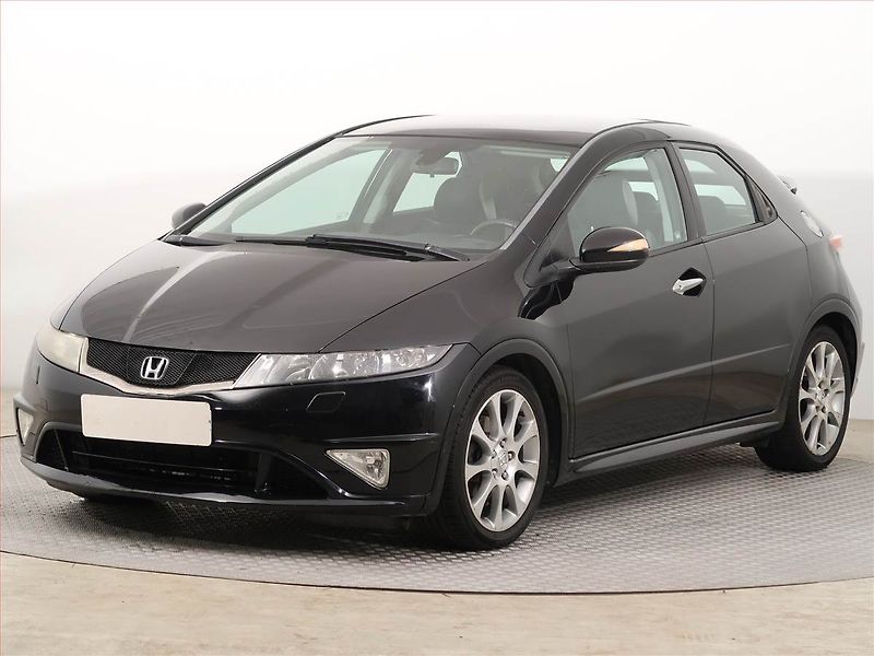 Honda Civic (2006) 1.8, Navi, Tempomat - fotka 2 z 16