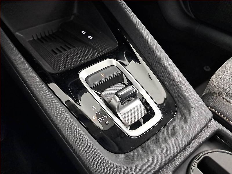 Škoda Octavia (2025) Top Selection 1.5 eTSI mHEV - fotka 13 z 21