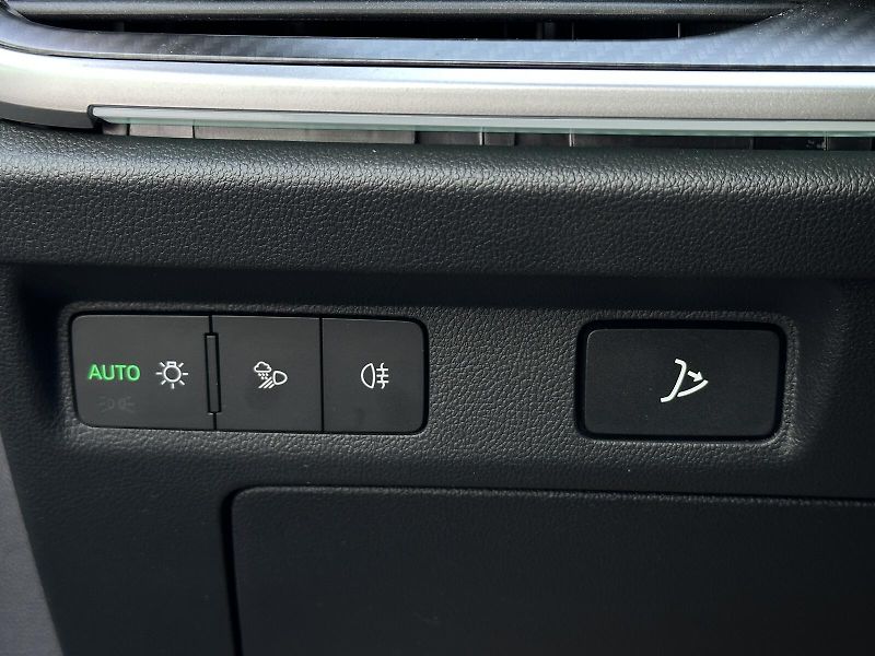 Škoda Elroq RS 340PS 4x4 84iV Matrix-LED H - fotka 19 z 53