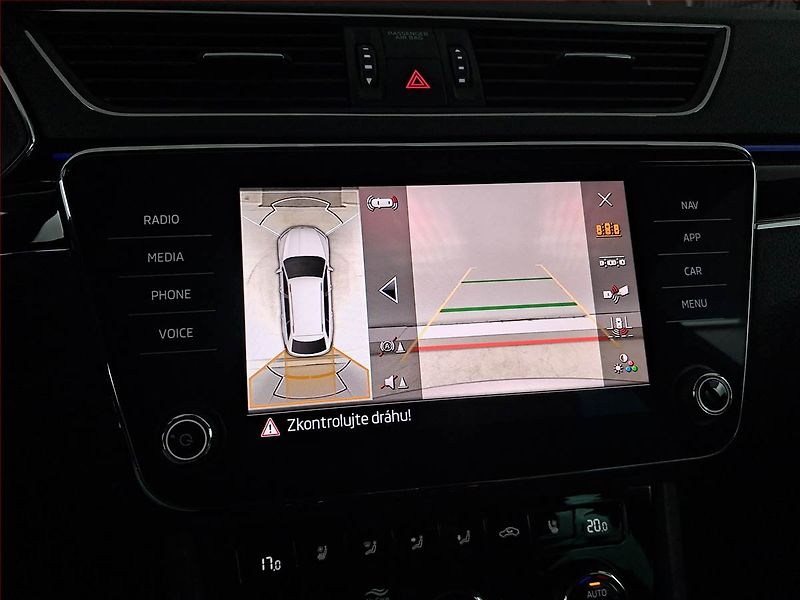 Škoda Superb (2021) Laurin&Klement 2.0 TDI - fotka 21 z 25
