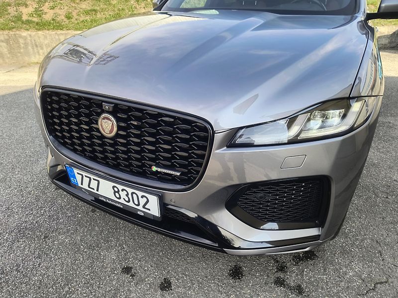 Jaguar F-Pace (2021) D300 AWD R -DINAMIC SE AUTOMAT - fotka 17 z 68