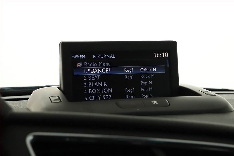 Peugeot 3008 (2012) 1.6 HDi, Navi, Tempomat - fotka 10 z 14