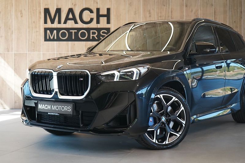 BMW X1 M35i xDrive, Panorama, Head-up - fotka 2 z 50