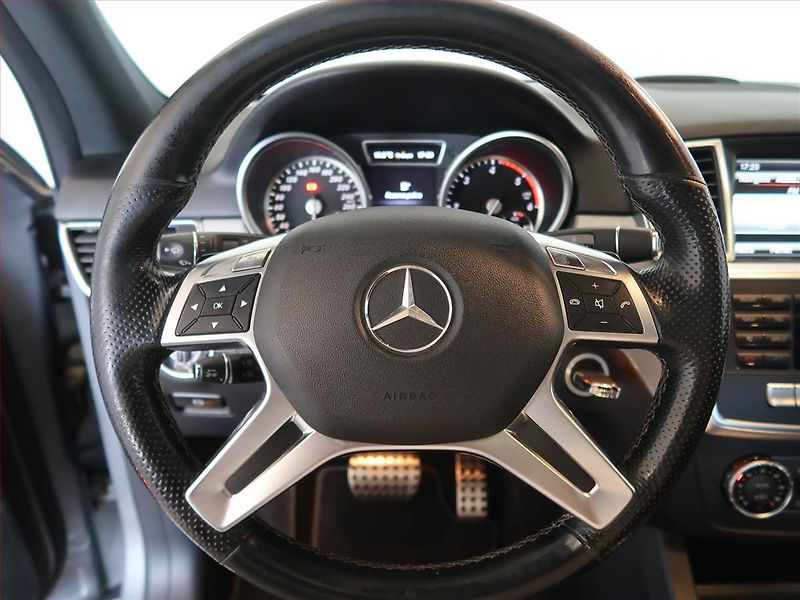 Mercedes-Benz Třídy M (2013) AMG line ML 350 BlueTEC, 4X4 - fotka 14 z 14