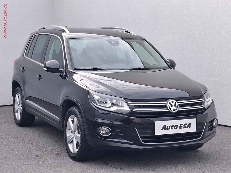 Volkswagen Tiguan (2012) 2.0 TDi 4x4, Sport&Style - fotografie inzerátu