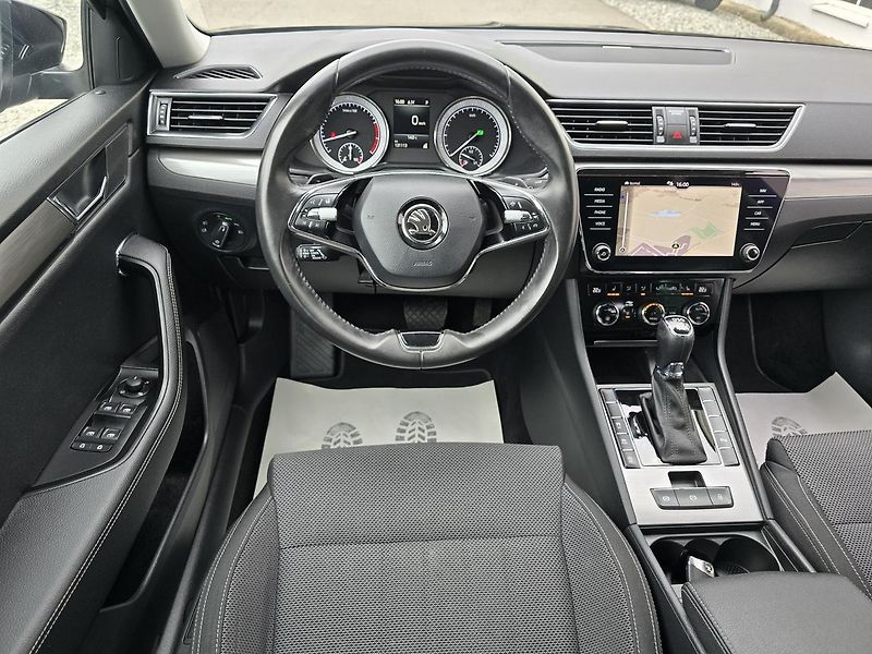 Škoda Superb 200kW 4x4 DSG WEBASTO - fotka 9 z 24