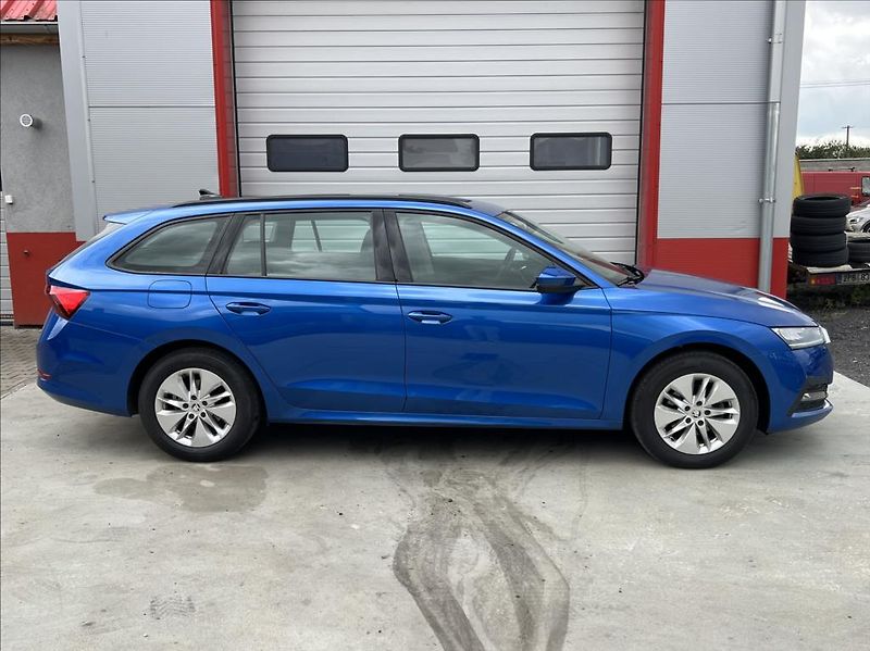 Škoda Octavia 2,0 TDI 85kW Ambition Combi - fotka 6 z 30