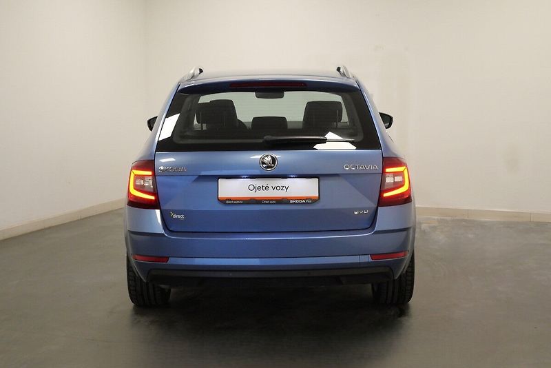 Škoda Octavia - fotka 6 z 26