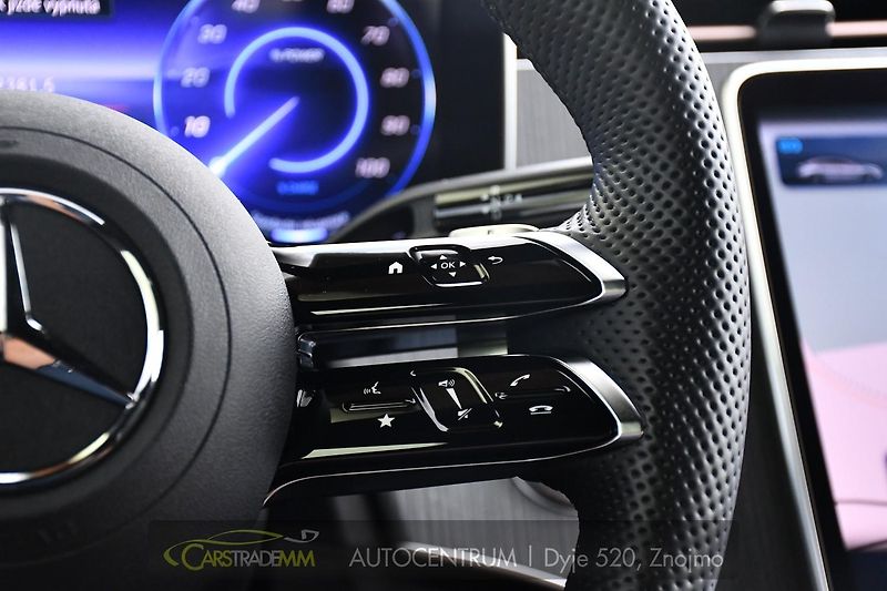 Mercedes-Benz EQE 350+ AMG - fotka 29 z 56
