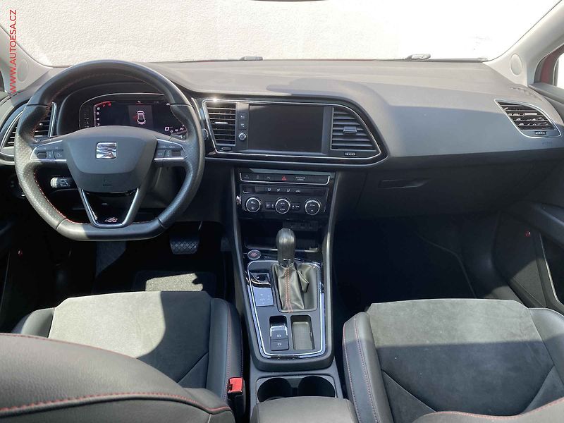 Seat Leon (2019) 1.5 TSi, FR, DSG, LED, panor - fotka 8 z 19