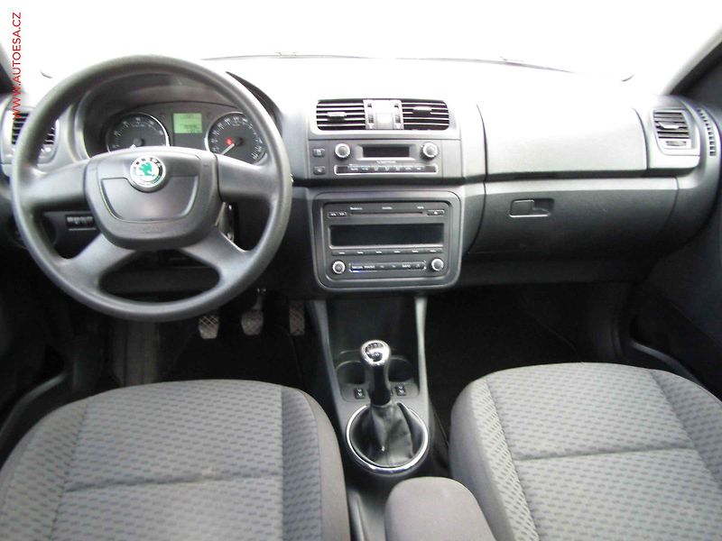 Škoda Roomster (2010) 1.2TSi, 1.maj, Style - fotka 8 z 16
