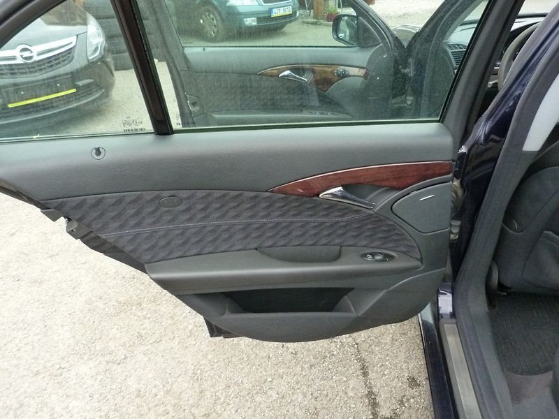 Mercedes-Benz Třídy E CDI - fotka 14 z 15