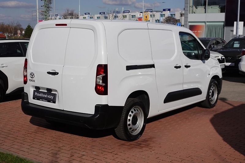 Toyota ProAce City 1,5D-4D 75kW L2 M/T 4D - Panel - fotka 4 z 21