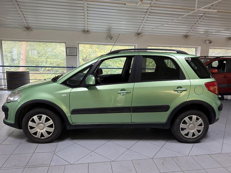 Suzuki SX4 1,6 79kW, ČR - fotka 2 z 22
