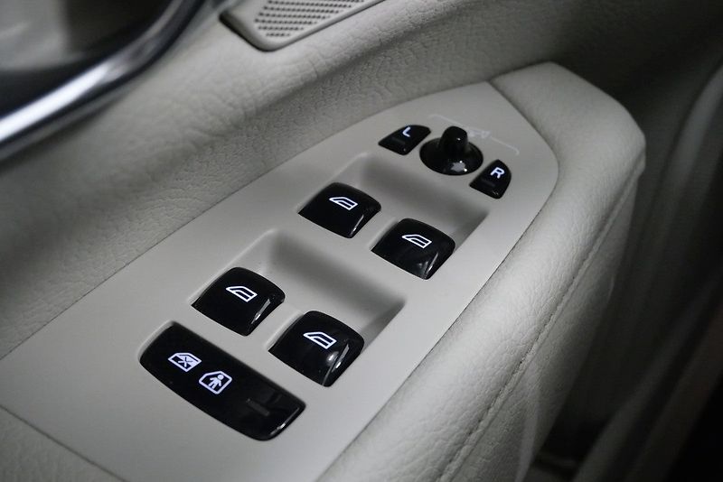 Volvo V90 - fotka 12 z 23