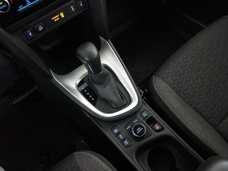 Toyota Yaris Cross (2024) 1.5 VVT-iE - fotka 13 z 19