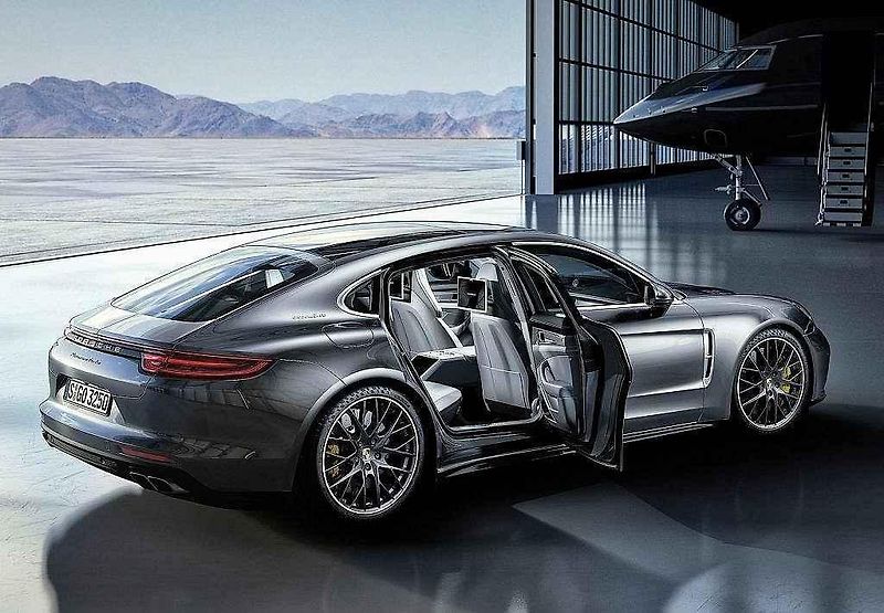 Porsche Panamera Executive.