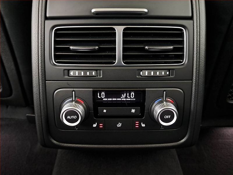 Volkswagen Touareg (2014) 3.0 TDI, 4X4, Automat - fotka 17 z 25