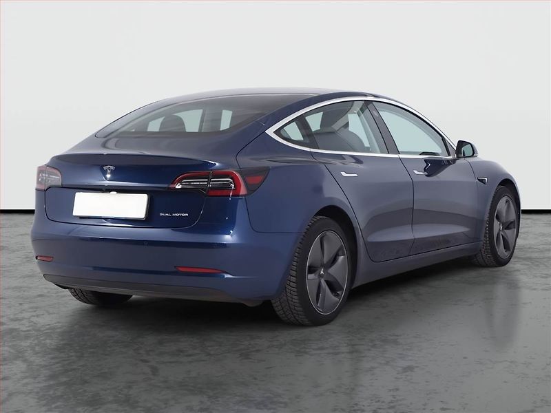 Tesla Model 3 (2019) Long Range 4WD 78kWh, SoH 84% - fotka 5 z 23