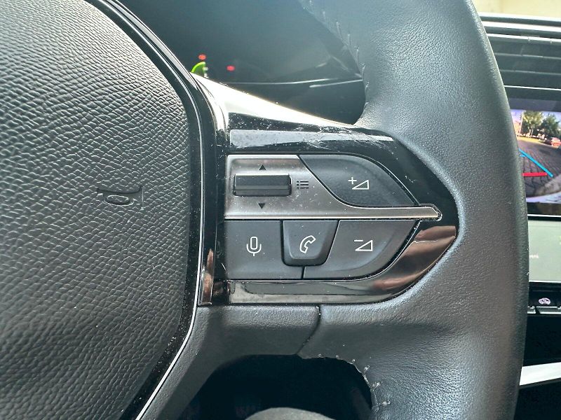 Peugeot 308 (2022) ALLURE PACK 1.2 PureTech 130 S - fotka 13 z 27