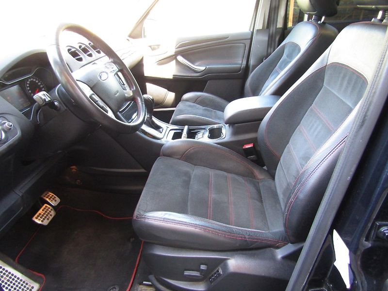 Ford S-MAX (2011) TITANIUM S 2.0 TDCi - fotka 19 z 44
