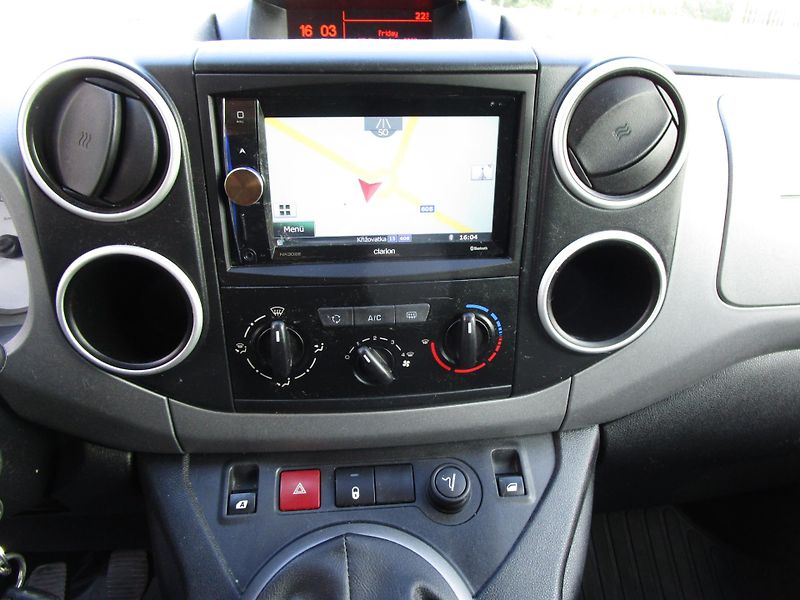 Citroën Berlingo 1,2-81KW-NOVÉ ROZVODY+OLEJ - fotka 11 z 15