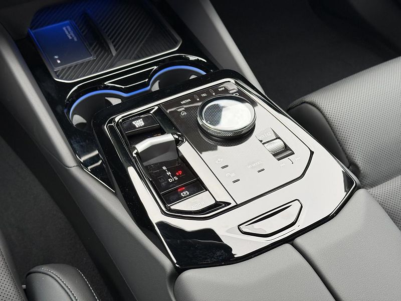 BMW Řada 5 540d xDrive Sedan - fotka 9 z 16