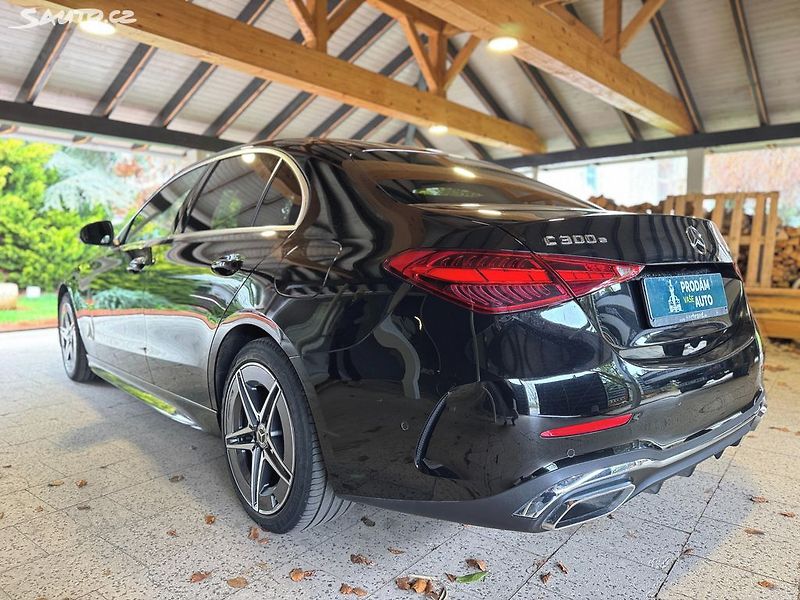 Mercedes-Benz Třídy C 300e AMG paket odpočet DPH - fotka 5 z 29